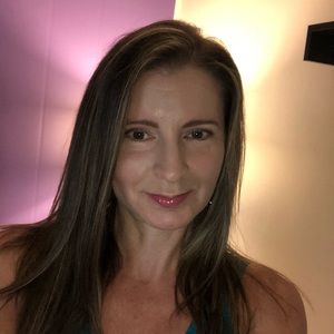 Meet your Posher, Stacy